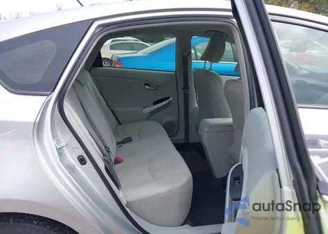 2015 Toyota Prius Two из США, поврежденный, VIN JTDKN3DU7F0465568